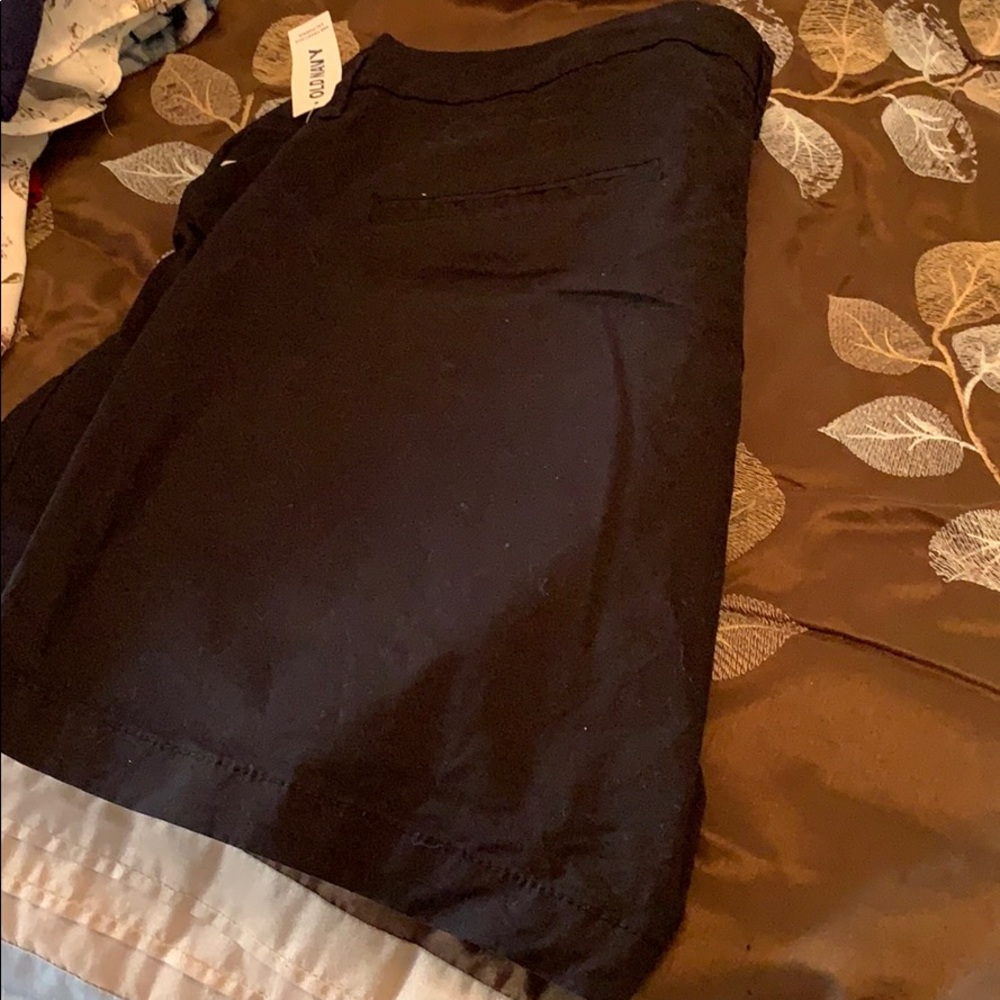 Shorts - Picture 2 of 3